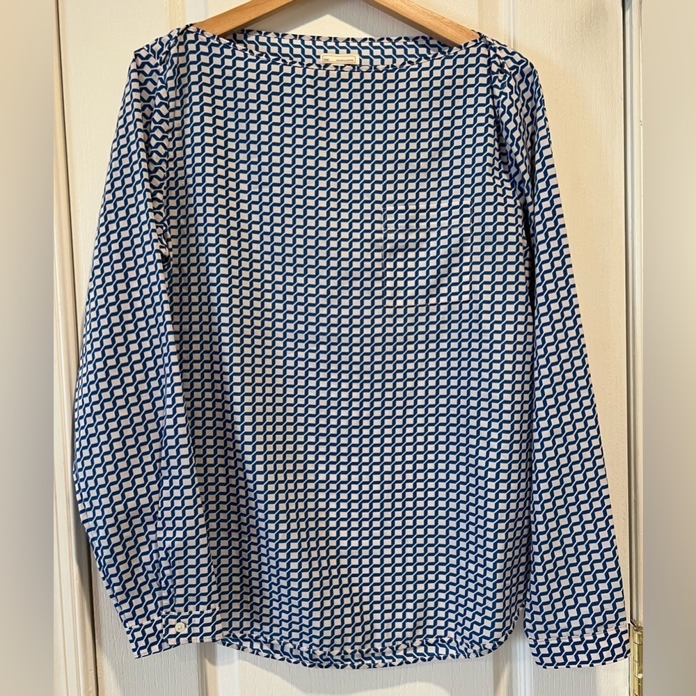 Gap Designed & Crafted Graphic Cube Top Sz Medium